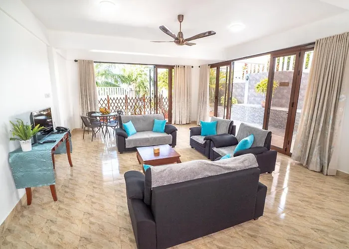 La Belle Self Catering * Beau Vallon (Mahe)