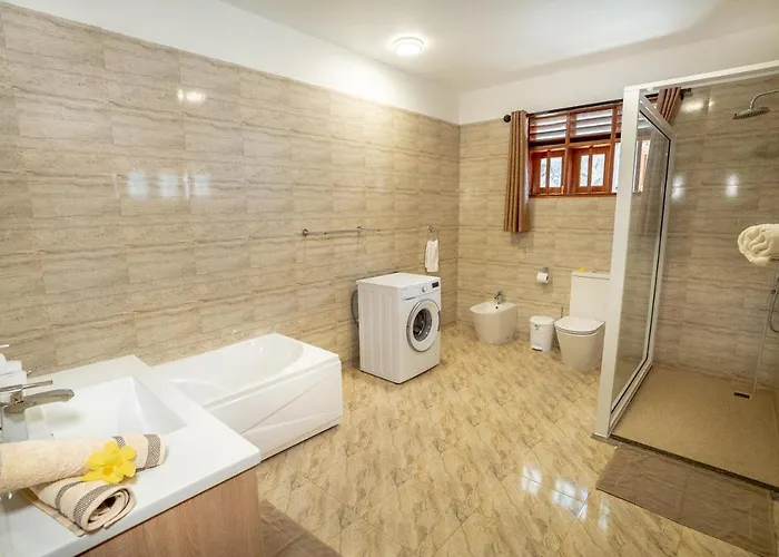 La Belle Self Catering Semesterbostad Beau Vallon (Mahe)