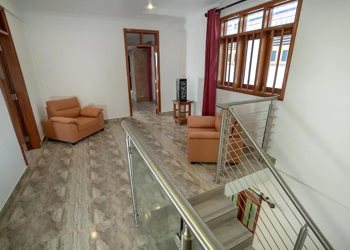 Semesterbostad La Belle Self Catering Beau Vallon (Mahe)