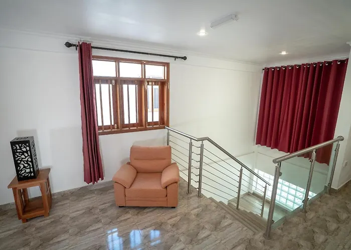 Semesterbostad La Belle Self Catering *