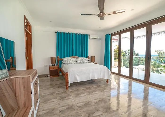 La Belle Self Catering Beau Vallon (Mahe)