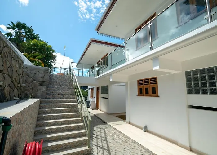 La Belle Self Catering Semesterbostad Beau Vallon (Mahe)
