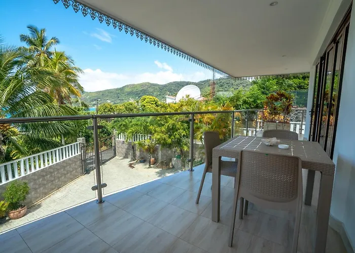 La Belle Self Catering Beau Vallon (Mahe)